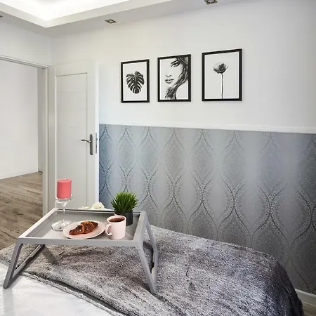 アパート Apartament Zajezdnia Wrzeszcz *